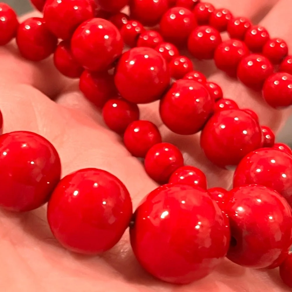 N095 Elegant Vintage Cherry Red Graduated Beaded Necklace - Picture 5 of 5
